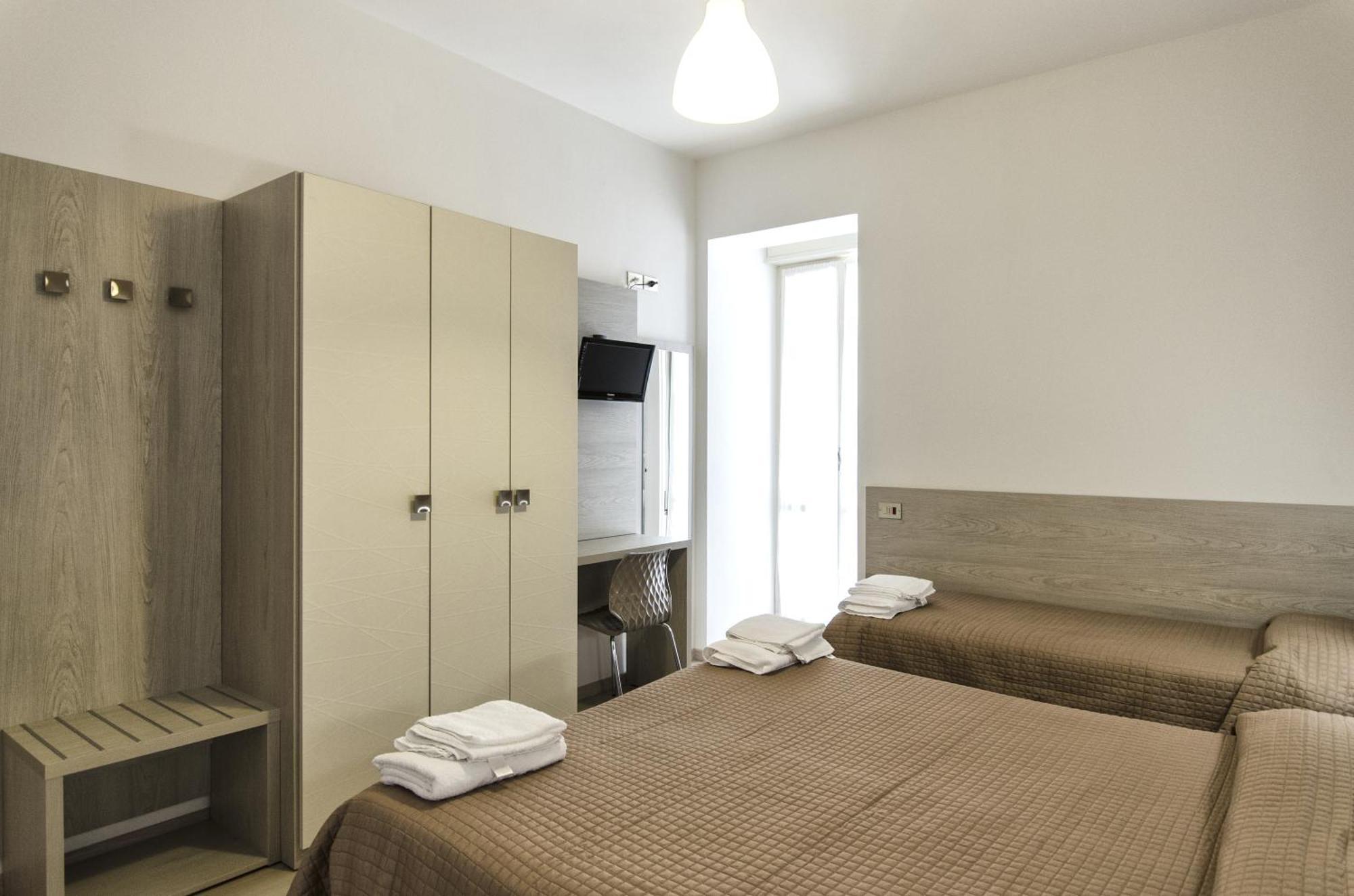 Hotel Villa Alberta B&B Чезенатико Стая снимка